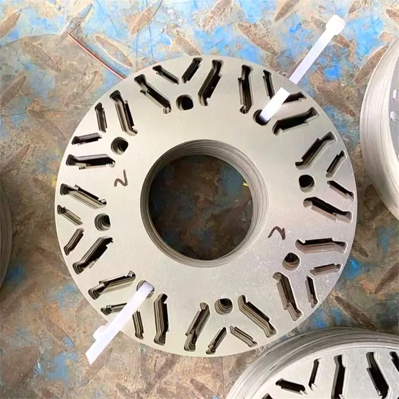 desain rotor berkekuatan tinggi untuk mesin keengganan sakelar kecepatan sangat tinggi 35hxt680t